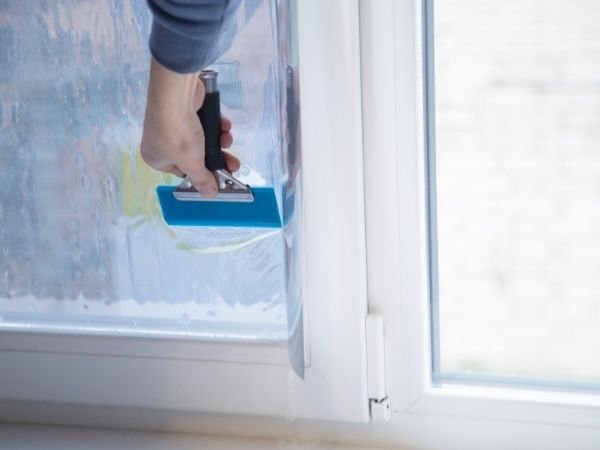 Melhore a proteção UV com película fumê em Cuiabá