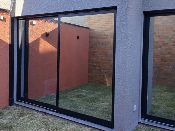 Controle solar com película refletiva em Boa Esperança, Cuiabá